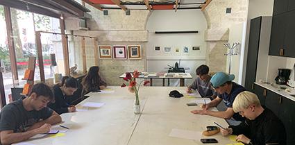 Stage de réalisation d'une bande dessinée collective à Viaduc des arts